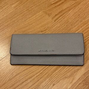 Michael Kors Gray Saffiano Leather Continental Wallet
